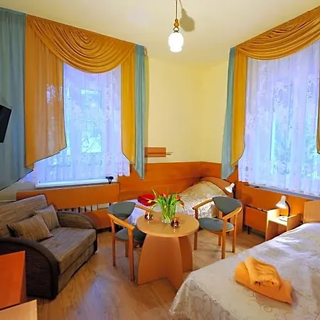 Otel Belweder *